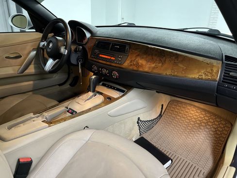 Used 2007 BMW Z4 3.0si image 76