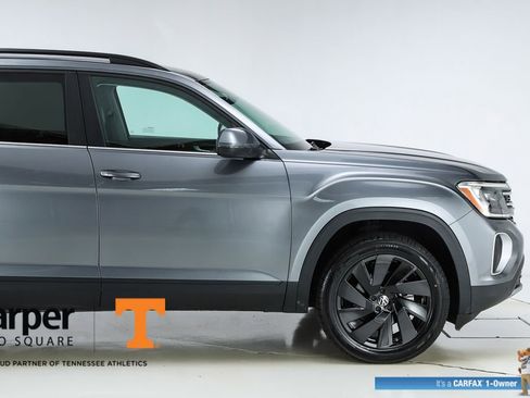 Used 2024 Volkswagen Atlas SE FWD image 12