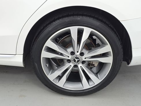 Used 2018 Mercedes-Benz C 300 4MATIC Sedan image 32