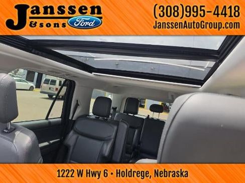 Used 2025 Ford Expedition Active AWD/4WD image 9