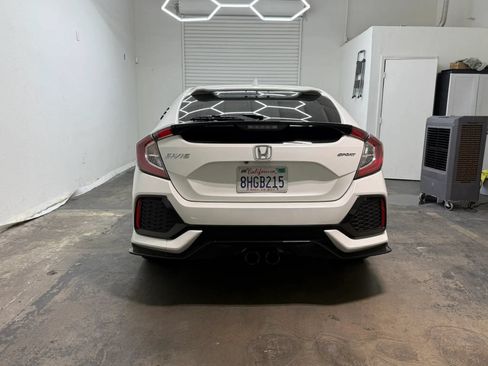 Used 2018 Honda Civic Sport image 9