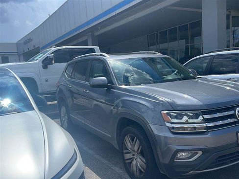 Used 2019 Volkswagen Atlas SEL FWD image 2