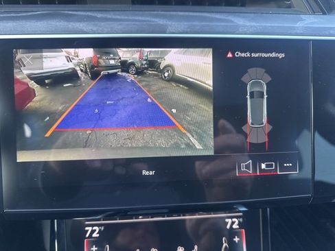 Used 2021 Audi e-tron Premium w/ Towing Package image 16