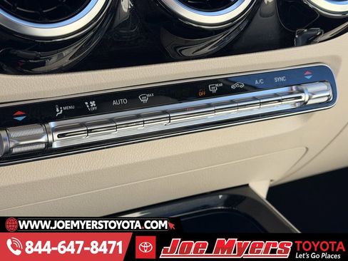 Used 2025 Mercedes-Benz GLA 250 4MATIC image 20