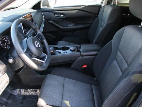 Certified 2024 Nissan Rogue SV AWD/4WD image 16
