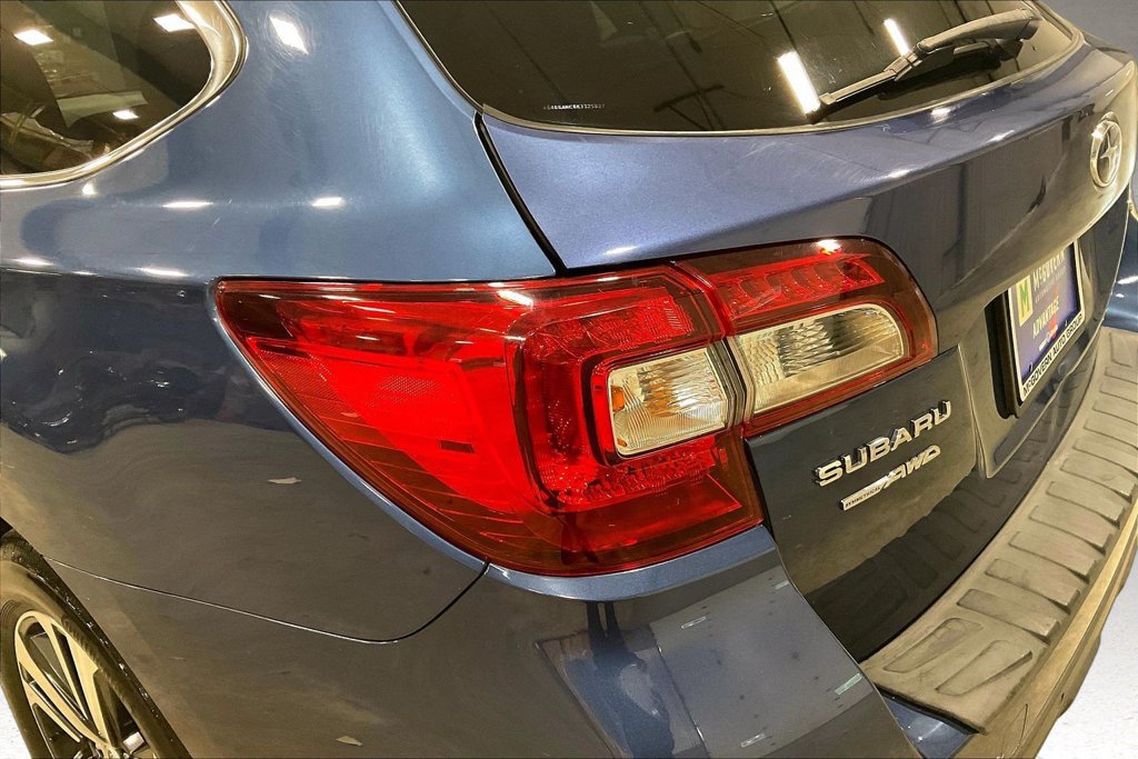 Used 2019 Subaru Outback 2.5i Limited AWD/4WD image 24