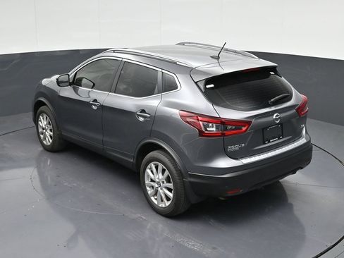 Used 2022 Nissan Rogue Sport SV FWD image 17