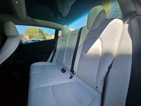 Used 2023 Tesla Model 3 Standard Range image 59