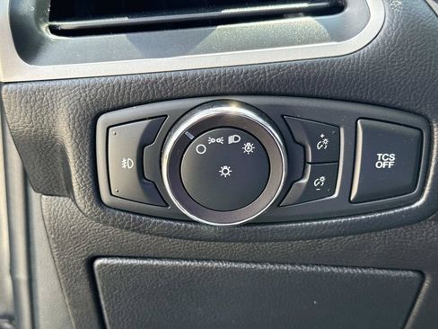 Used 2019 Ford Edge SEL w/ Equipment Group 201A AWD/4WD image 31