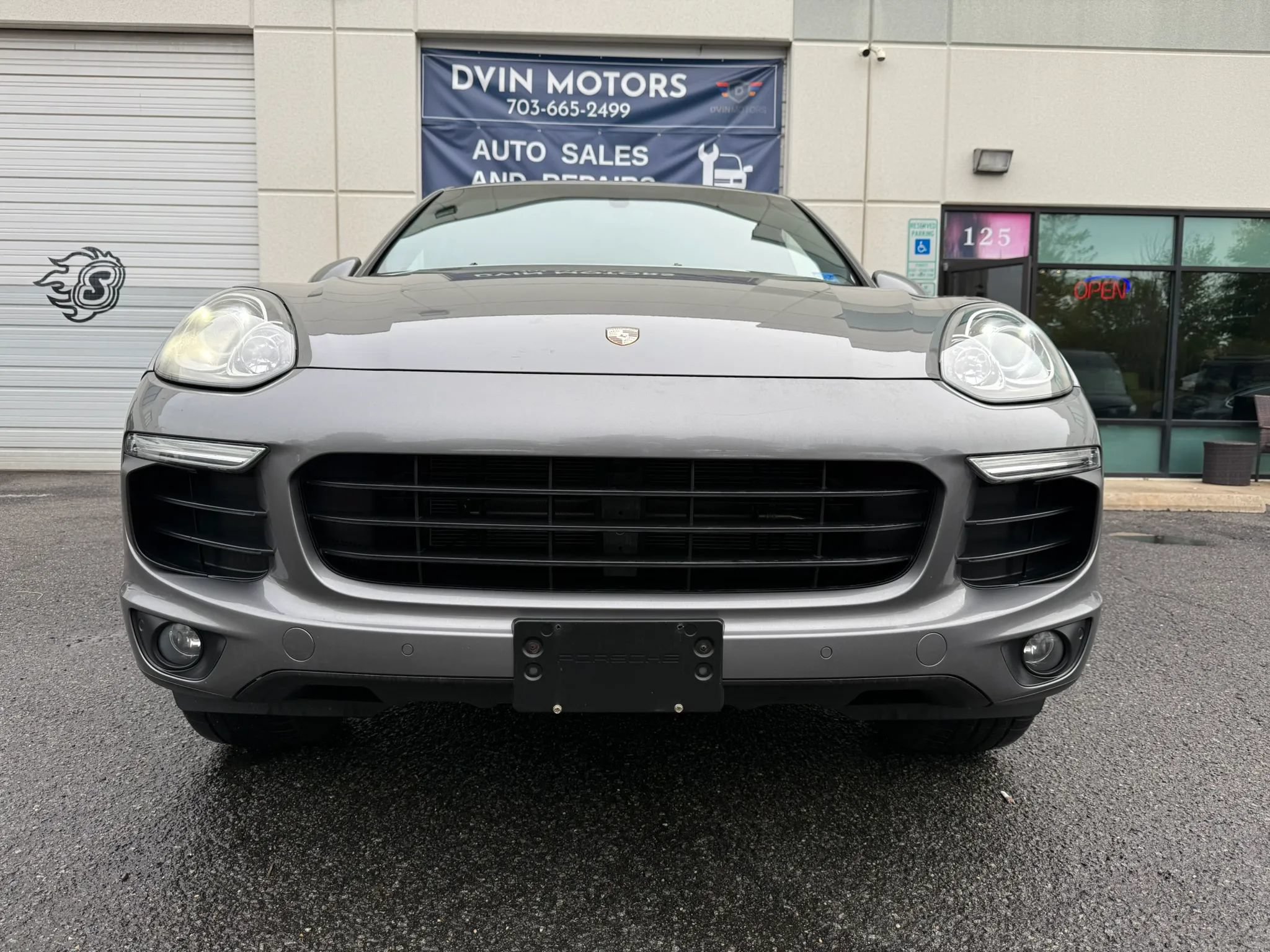 Used 2016 Porsche Cayenne AWD/4WD image 6
