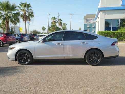 Used 2025 Honda Accord SE image 8