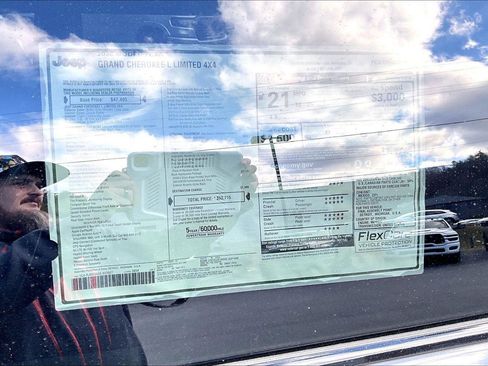 New 2025 Jeep Grand Cherokee L Limited w/ Black Appearance Package image 15