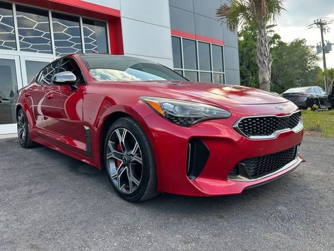 Used 2018 Kia Stinger GT2 AWD/4WD image 3
