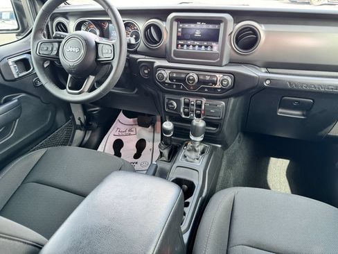 Used 2023 Jeep Wrangler Unlimited Sport AWD/4WD image 12