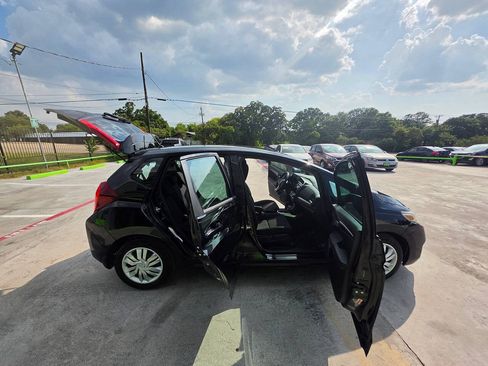 Used 2015 Honda Fit LX image 41