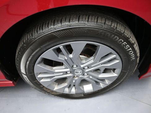 Certified 2025 Honda Odyssey Touring image 13