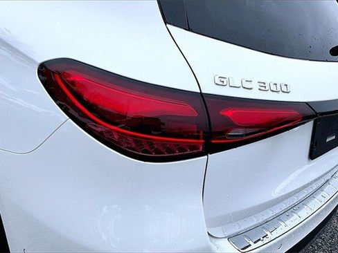 Certified 2025 Mercedes-Benz GLC 300 4MATIC image 26