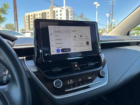 Used 2025 Toyota Corolla LE FWD image 20