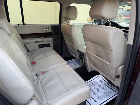 Used 2012 Ford Flex SEL w/ Equipment Group Order Code FWD image 17