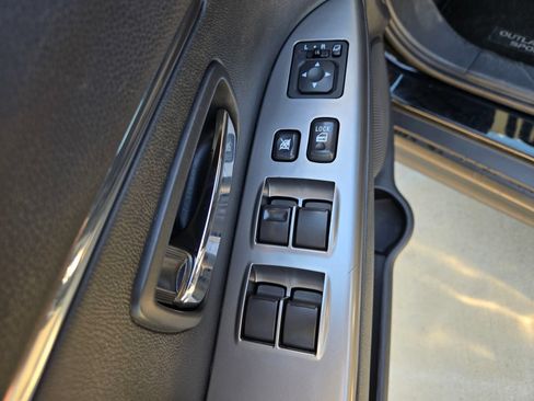 Used 2022 Mitsubishi Outlander Sport SE FWD image 29