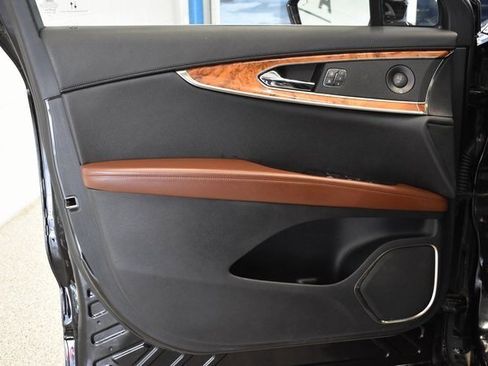 Used 2020 Lincoln Nautilus Reserve image 22