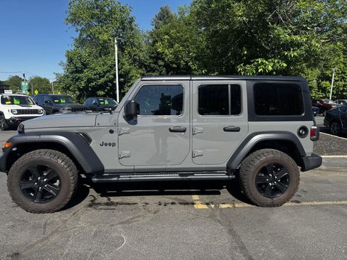 Used 2021 Jeep Wrangler Unlimited Sport AWD/4WD image 7