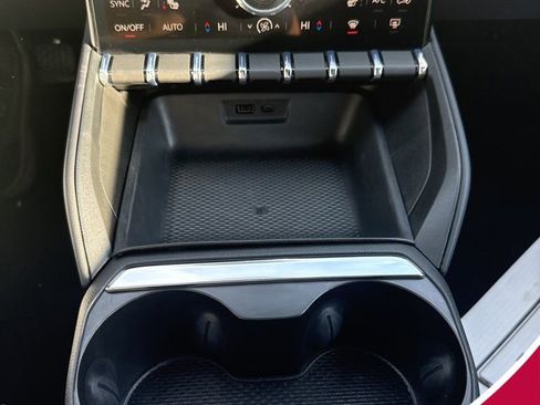 Used 2026 GMC Terrain Elevation w/ Elevation Premium Package image 21