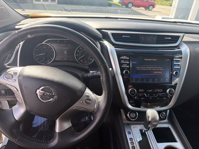 Used 2018 Nissan Murano SV w/ Premium Package AWD/4WD image 15