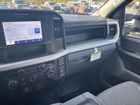 Used 2025 Ford F350 XL w/ XL Chrome Package image 23