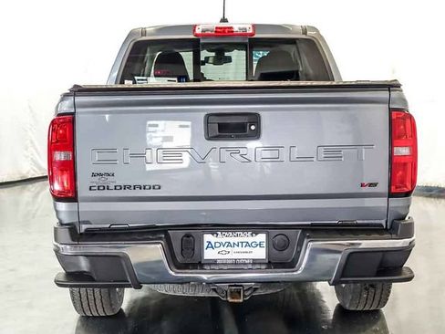 Used 2022 Chevrolet Colorado LT w/ LT Convenience Package AWD/4WD image 8
