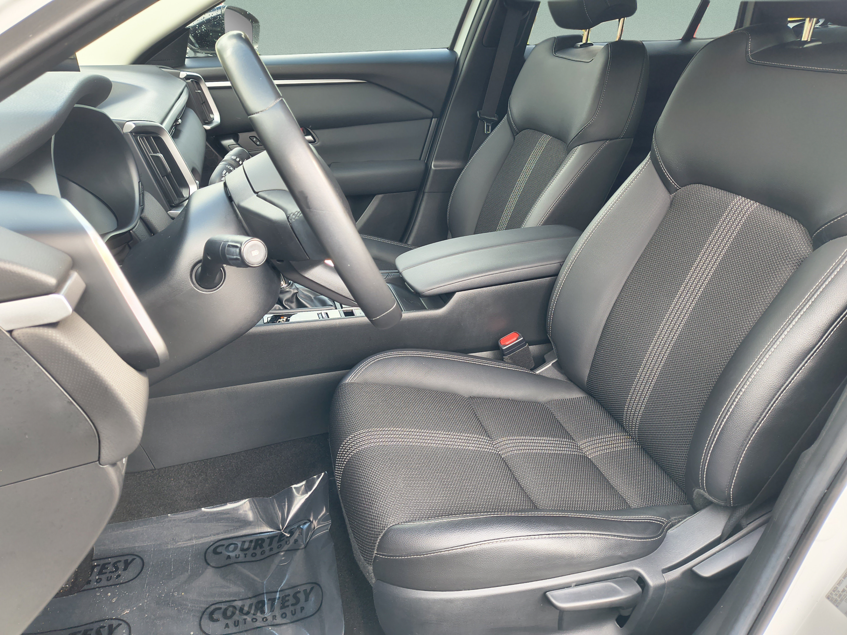 Used 2024 MAZDA CX-50 AWD 2.5 S w/ Convenience Package image 19