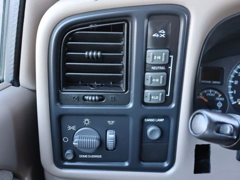 Used 2001 GMC Sierra 2500 SLT w/ SLT Marketing Option Pkg image 29