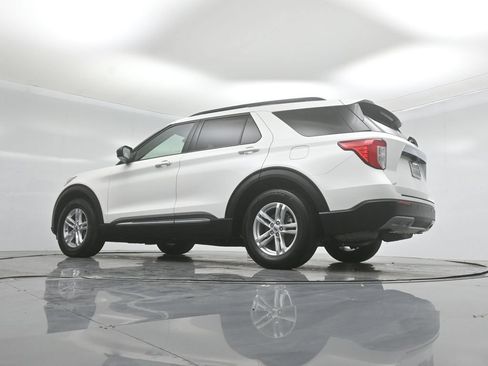 Certified 2023 Ford Explorer XLT w/ Equipment Group 202A RWD image 52