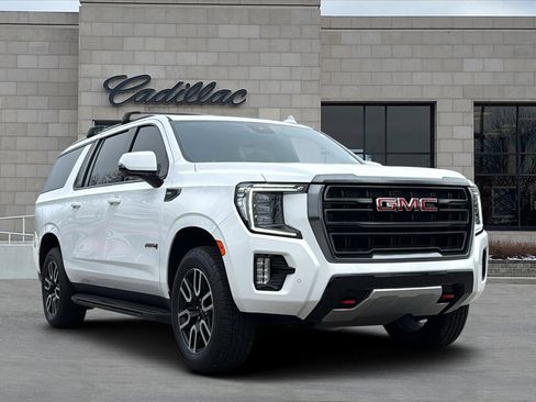 Used 2024 GMC Yukon XL AT4 image 1