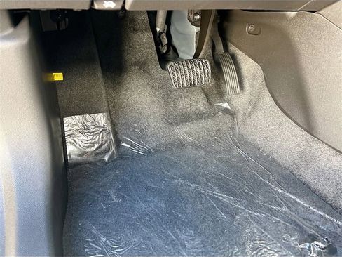 New 2026 Buick Envista Sport Touring image 14