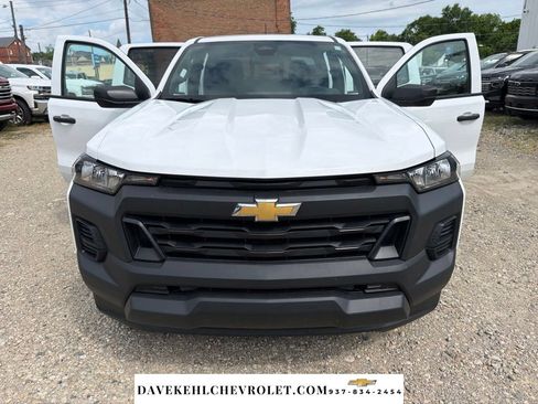 Used 2026 Chevrolet Colorado W/T AWD/4WD image 29