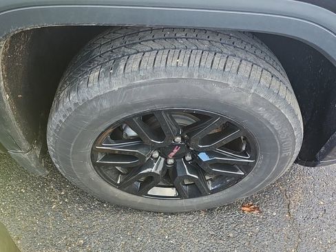 Used 2022 GMC Sierra 1500 Elevation image 10