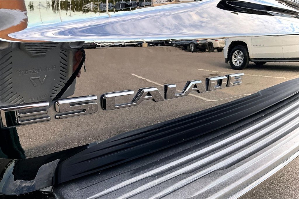 Used 2023 Cadillac Escalade Sport w/ LPO, ONYX Package AWD/4WD image 34
