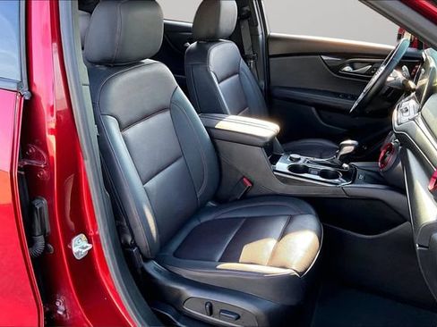 Certified 2025 Chevrolet Blazer RS FWD image 7