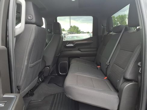 Used 2024 Chevrolet Silverado 1500 LT AWD/4WD image 8