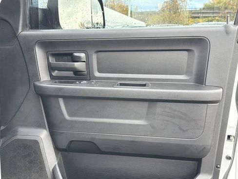 Used 2018 RAM 3500 Tradesman w/ Chrome Appearance Group image 28