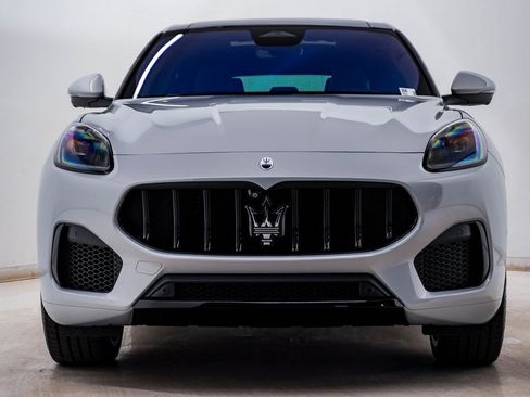 Certified 2024 Maserati Grecale Modena image 6