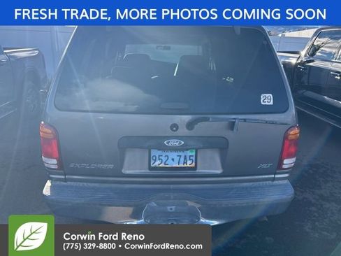 Used 1998 Ford Explorer XLT image 4