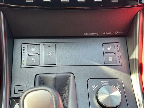 Used 2025 Lexus IS 500 RWD image 31