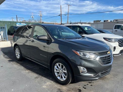 Used 2020 Chevrolet Equinox LS w/ LS Convenience Package image 8