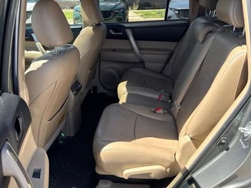Used 2013 Toyota Highlander SE AWD/4WD image 8