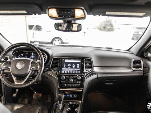 Used 2020 Jeep Grand Cherokee Limited X image 22