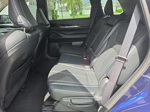 Used 2023 INFINITI QX60 Pure FWD image 7