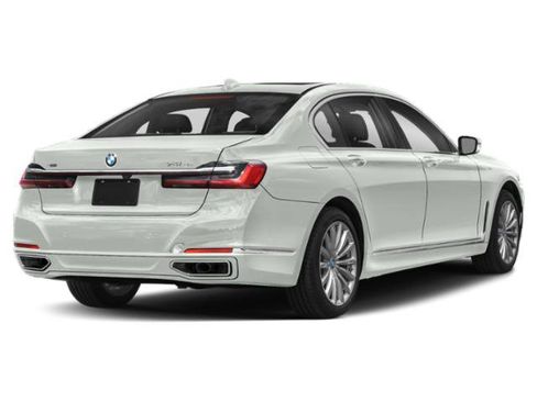 Used 2020 BMW 745e xDrive AWD/4WD image 2
