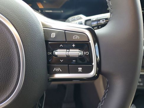 New 2026 Kia Carnival FWD image 12